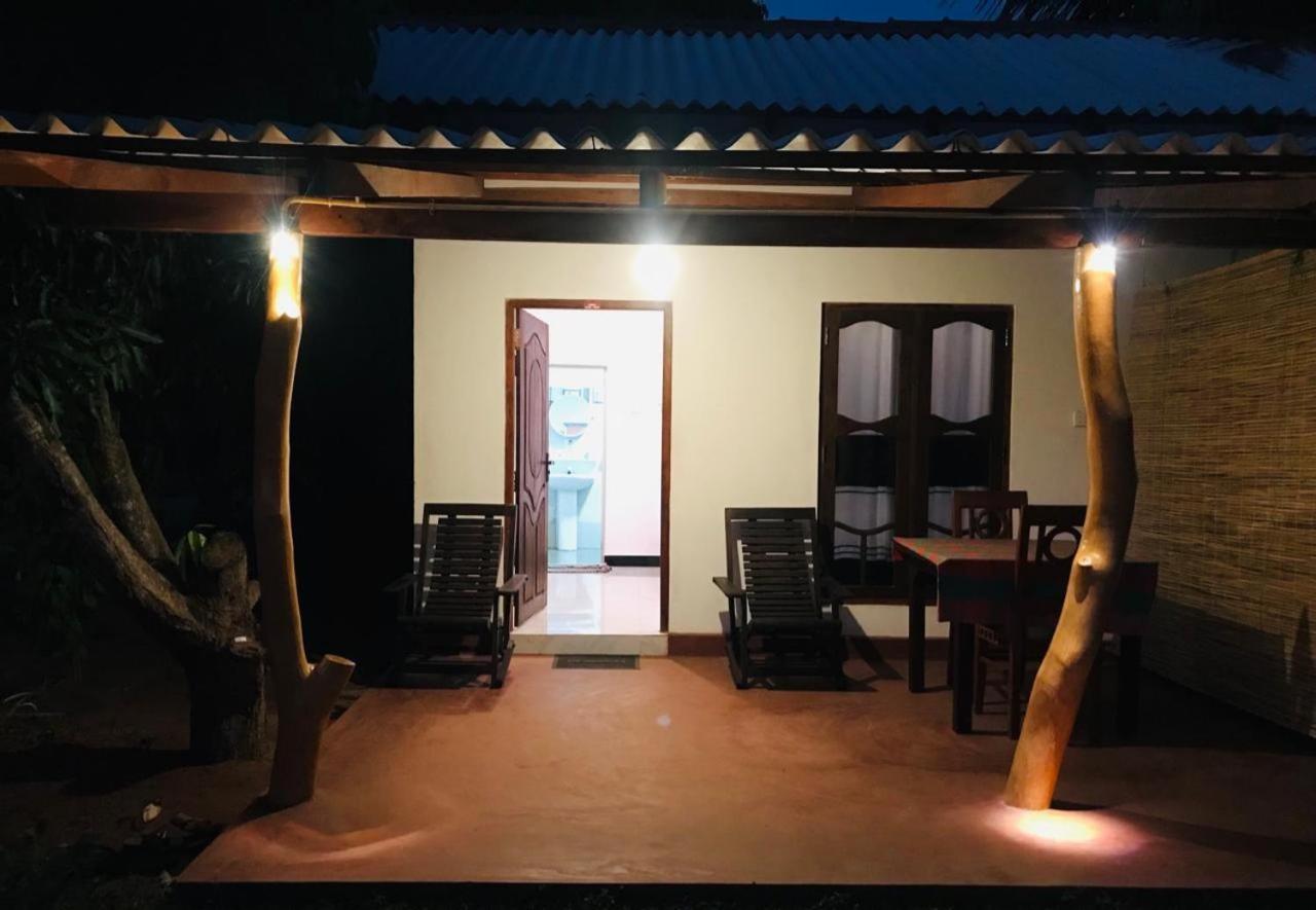 Kurumba Lodge Wilpattu Nationalpark Exterior foto